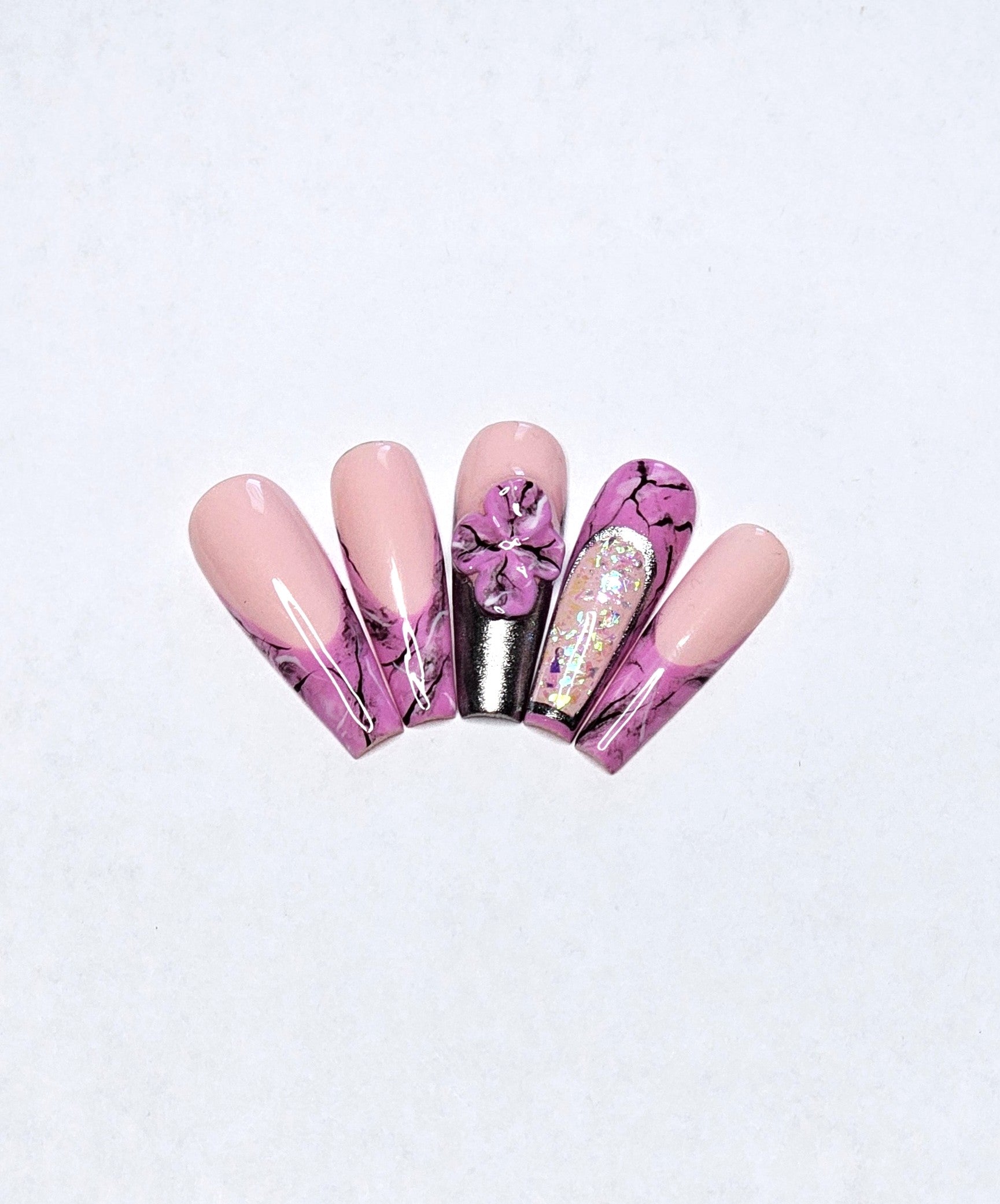 💎 Pink Marble Muse